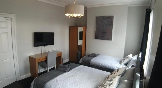 Номер Standard St. James Street Townhouse Belfast
