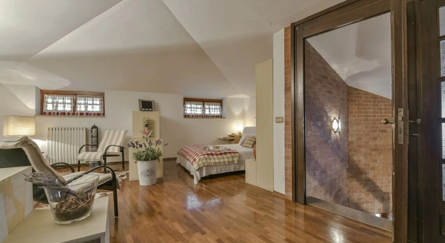 Villa Luisa, Book Villa Hoteller i Alba med pool, Swimmingpool