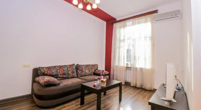Stay Inn Apartments at Saryan Street, Забронировать Апартаменты/квартира Отели Еревана с парковкой, рядом с Станция метро Маршал Баграмян, Парковка