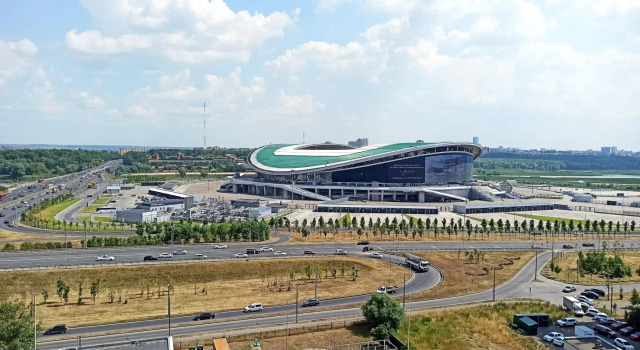 Apartments on Yamasheva Avenue opposite AK Bars Arena, Prenota Appartamento Hotel a Tatarstan con parcheggio, Parcheggio