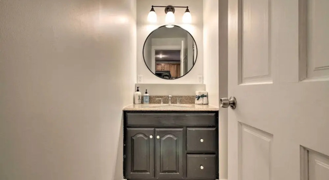 Cozy Killington Retreat ~ 5 Mi to Ski Resort