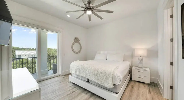 30A Retreat by Five Star Properties, Varaa Hotelli Hotellit Emerald Coast uima-altaalla, Uima-allas
