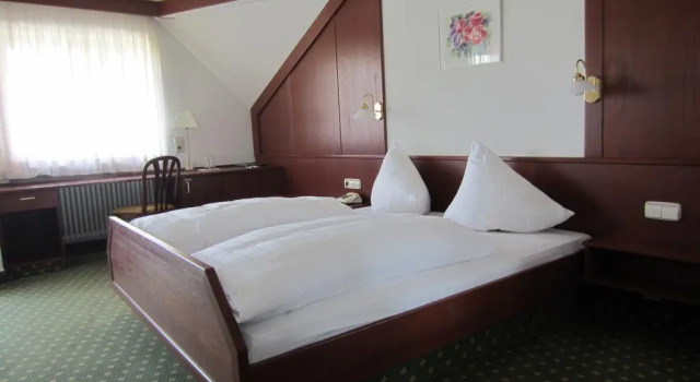 Hotel Jägerhaus, 预订 酒店 梅肯博伊伦 康斯坦茨环湖自行车道