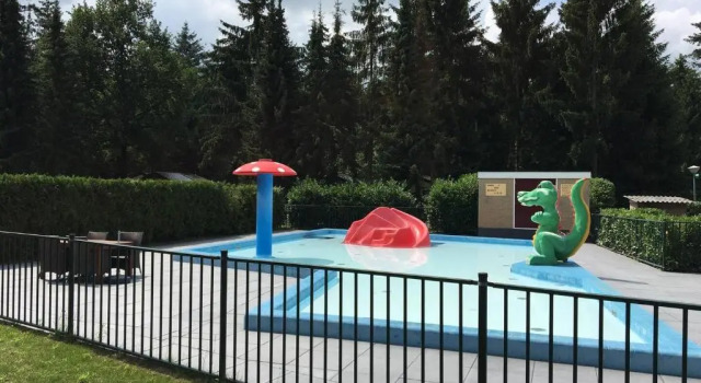 Шале с 2 комнатами Sfeervol vakantiehuisje in bosrijke omgeving