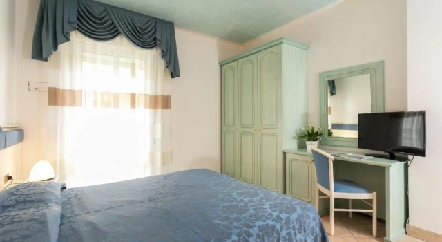 Двухместный номер Standard с балконом Hotel Elpiro