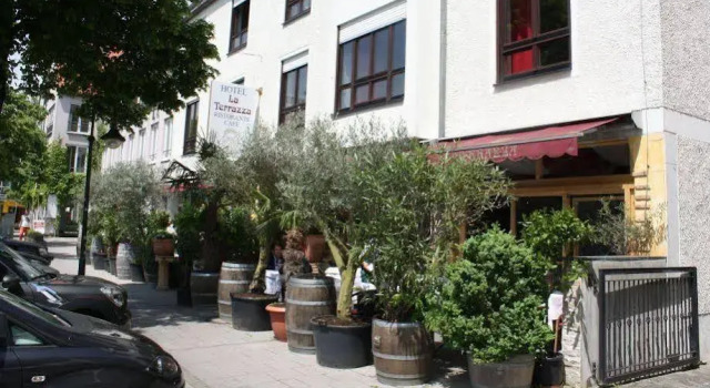 Hotel Ristorante La Terrazza, Rezervați Hotel Planegg Upper Bavaria