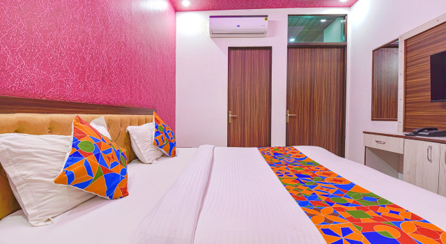 Номер Deluxe Fabhotel The Lotus