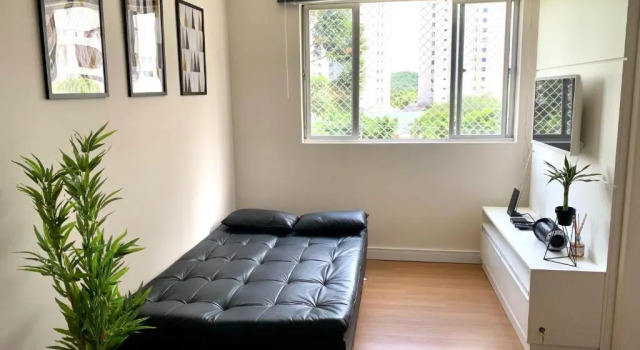 Апартаменты 205- Apartamento 1 quarto suite, Encantador, amplo e decorado, mobiliario moderno, cozinha completa com utensílios , Excelente vista da cidade e localização privelegiada no bairro Bigorrilho ,