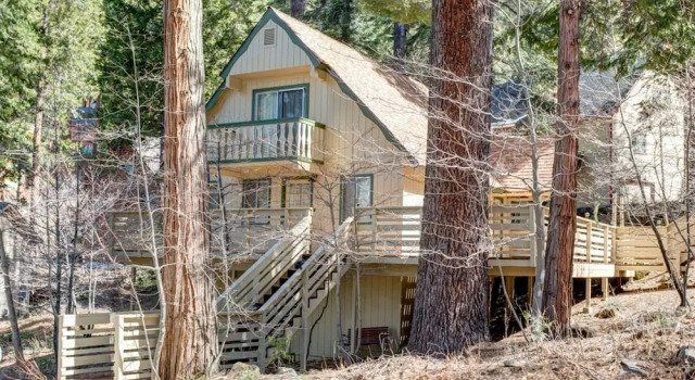 Номер Standard с 3 комнатами с балконом Brookside Cottage
