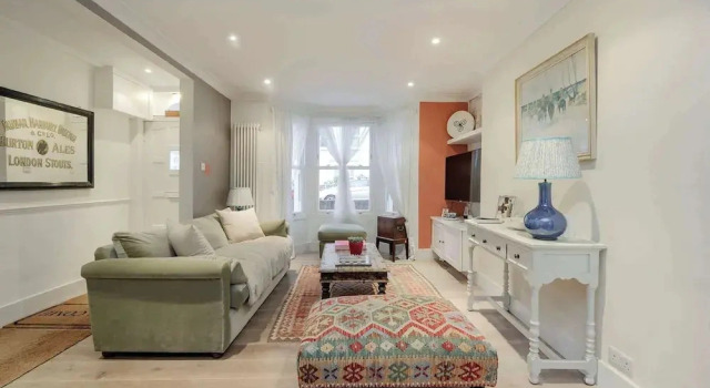 3 bed Home in Battersea With Garden
