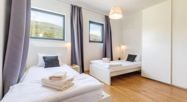 Nice Home in Trogir With Wifi and 4 Bedrooms
