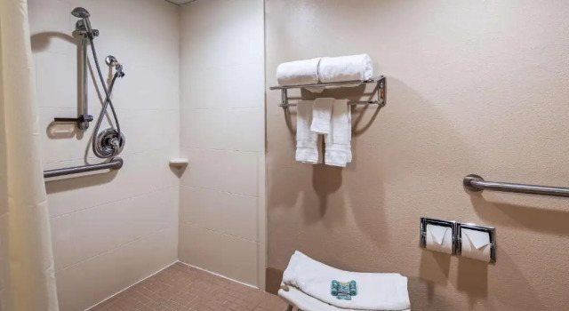 Номер Standard Best Western Hazlet Inn