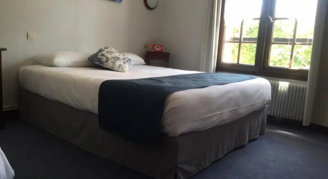 Трёхместный номер Standard Hôtel Le Chantilly Deauville