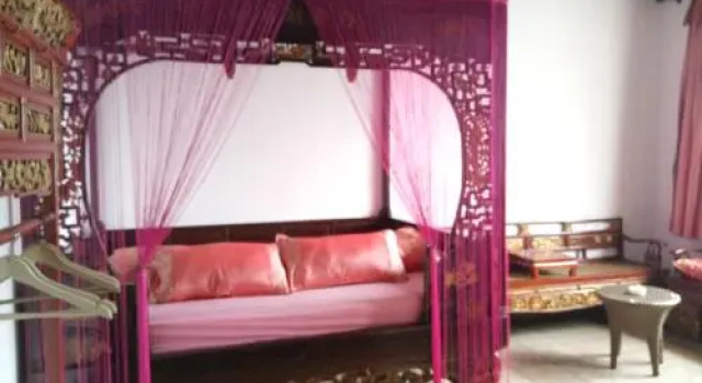 Yangshuo Red Hotel, Забронировать Отель Отели Яншо с парковкой, рядом с Парк Яншо, Парковка