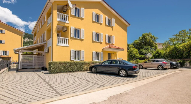 Awesome Apartment in Baska With Outdoor Swimming Pool, Wifi and 1 Bedrooms, Забронировать Апартаменты/квартира Отели Башки с бассейном, рядом с Пляж Башка, Бассейн