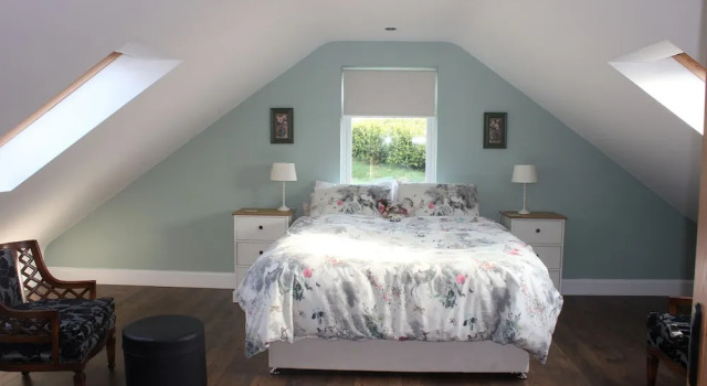 Коттедж Luxury The Docs self catering