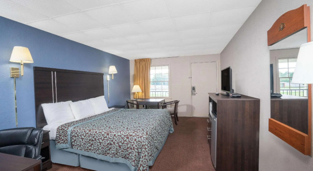 Двухместный номер Standard Days Inn by Wyndham Lincolnton