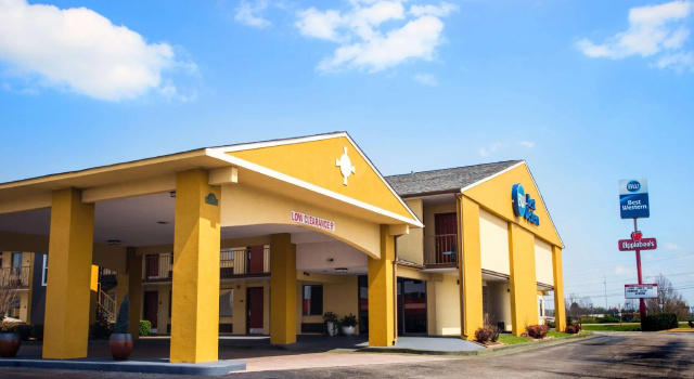 Четырёхместный номер Standard Best Western Athens Inn