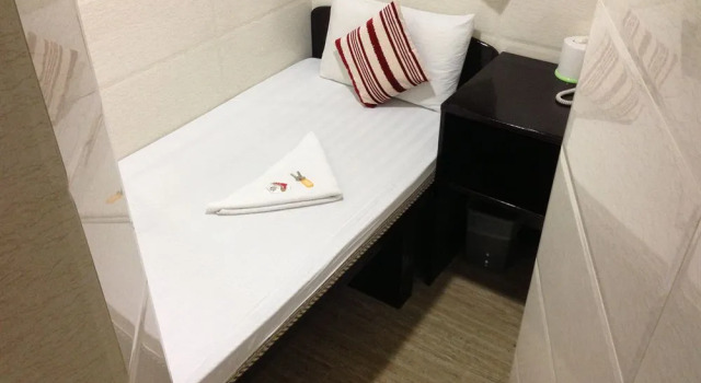 Shanghai Hostel Hong Kong, Rezerwuj Hostel Hotele w Hongkong z parkingiem, w pobliżu Houston Centre, Parking