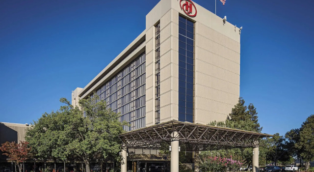 Двухместный номер Standard Hilton Sacramento Arden West