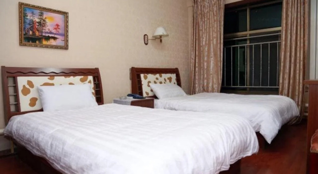Tianjin Hongyunxin Hotel, Buchen Sie Hotel Binhai Tianjin Area