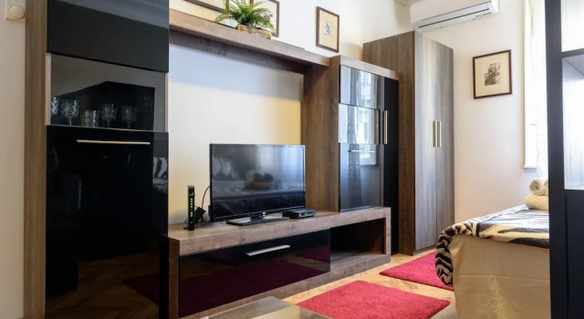 Zona apartment, Buchen Sie Ferienwohnung Zemun 