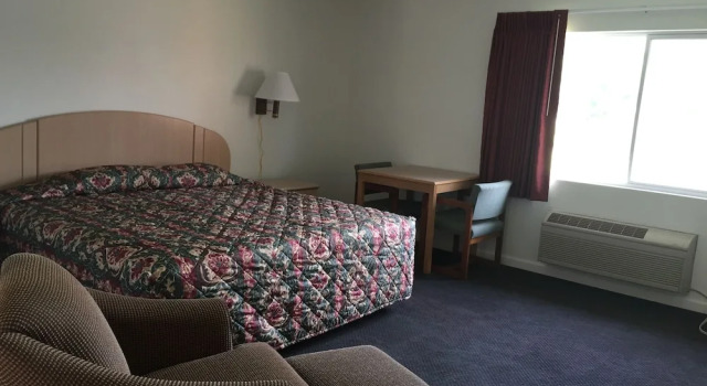 Номер Classic Economy Inn - Lafayette