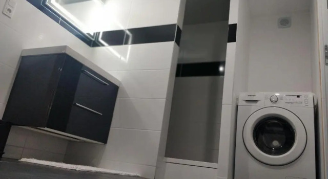 Très Bel Appartement Neuf et Moderne 63m2 à Obernai, Забронировать Апартаменты/квартира Отели Оберне с парковкой, Парковка