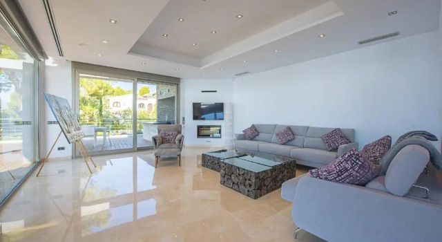 Villa Campomanes - Plusholidays, Забронировать Вилла Отели Альтеа с парковкой, рядом с Русская православная церковь Св. Архангела Михаила в Альтее, Парковка