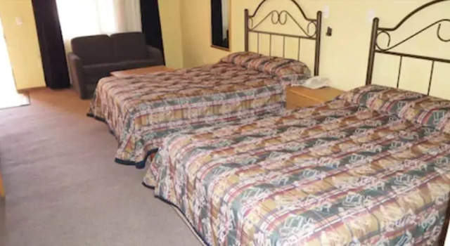 Люкс Deluxe Hotel Maria Luisa Inn & Suites