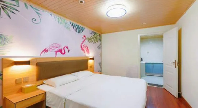 Люкс Kelining Chain Hotel(Luozhuang Baoli Wealth Plaza Store)