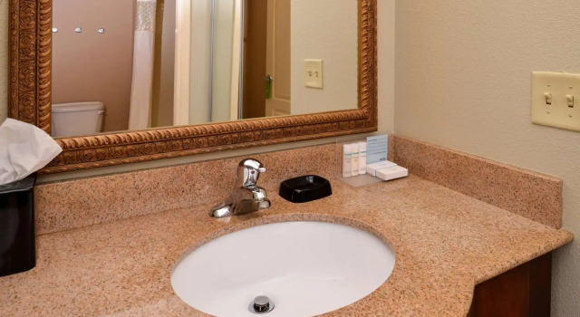 Номер Standard Hampton Inn by Hilton Litchfield