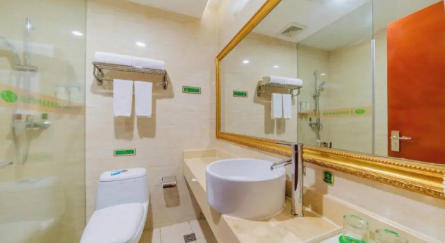 Vienna Hotel Guangdong Huizhou Maidi South Road, Boek Hotel Goedkope hotels in Guangdong