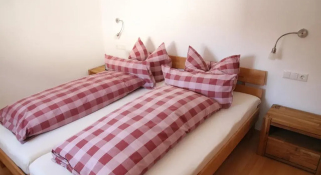 Alpen - Apartments II, Забронировать Апартаменты/квартира Отели Гармиш-Партенкирхен с парковкой, рядом с Канатная дорога Ванкбан, Парковка