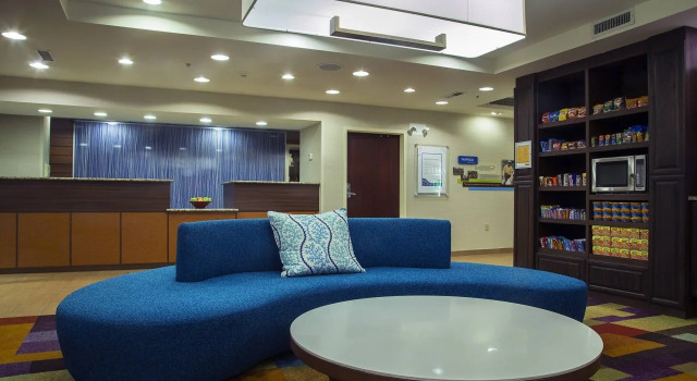Fairfield Inn Myrtle Beach North, Забронировать Отель Брайрклифф Эйкерс Миртл-Бич