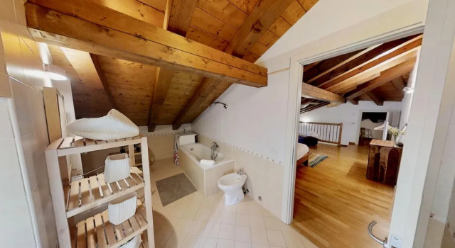 Duplex Attic in the Heart of the Historical Center, Забронировать Отель Триест Венеция-Джулия, рядом с Замок Святого праведника