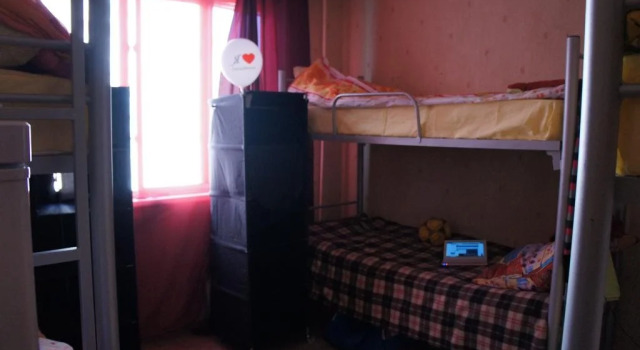 MneNaSutki na Bratislavskoy Living Quarters, Rezervovat Hotel Hotely v UVAO Area s parkováním, Parkování