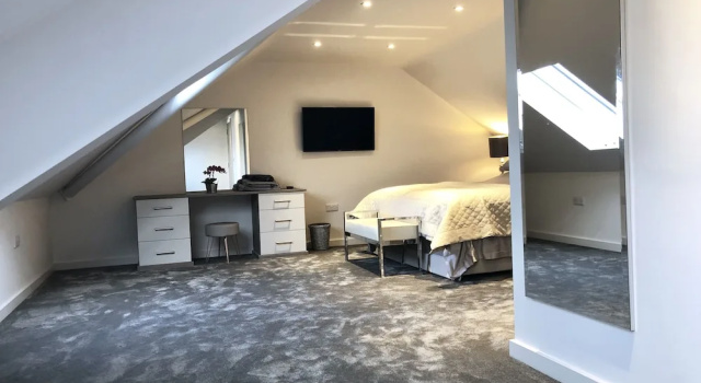 Апартаменты с 4 комнатами Millstream Mews