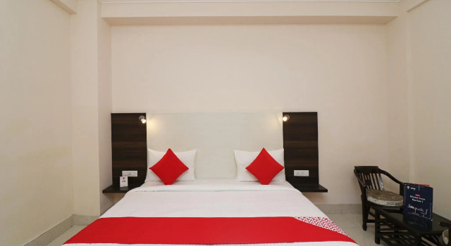 OYO 29200 Hotel Raj Residency - B