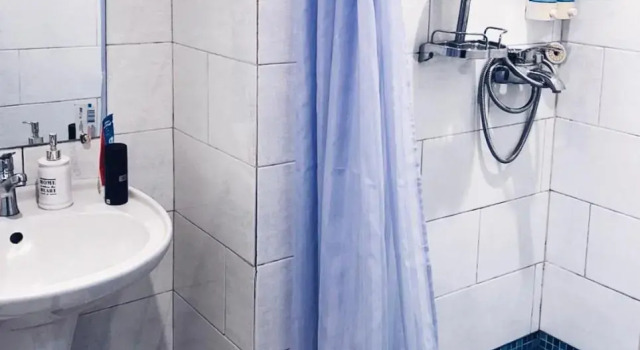 The Hostel on Gogolya, Забронировать Хостел Отели Одессы с парковкой, рядом с Одесский Национальный Академический театр Оперы и Балета, Парковка