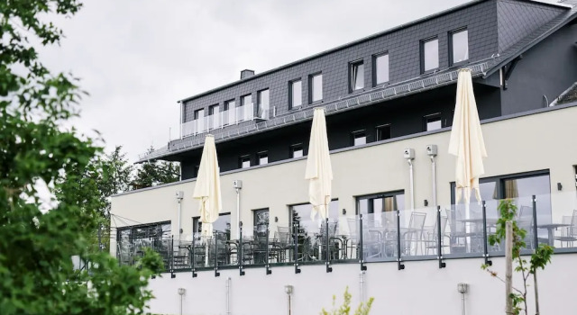 FETZ DAS LORELEY HOTEL, Забронировать Отель Отели Лар с парковкой, Парковка