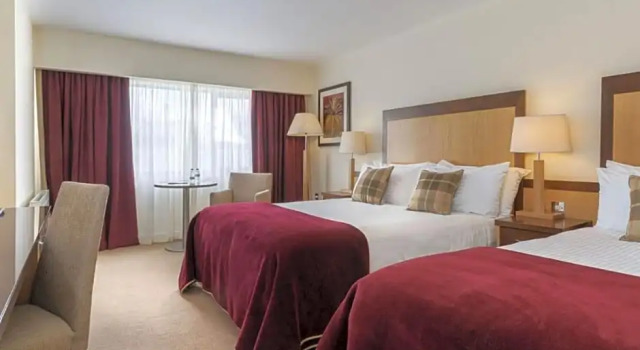 Номер Deluxe Headfort Arms Hotel