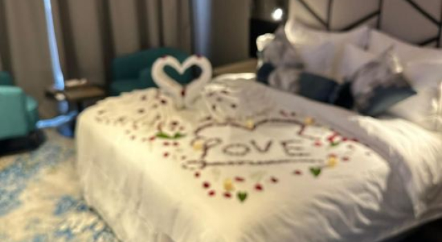 Полулюкс Taj Lives Hotel