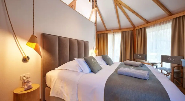 Pikol Lake Village Wine Estate, Prenota Campeggio Campeggi e glamping a Gorizia, Campeggio
