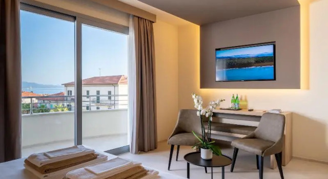 Двухместный номер Superior с балконом Palace Lido Hotel & Suites