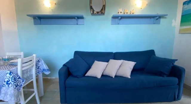 LA FINESTRA SUL MARE - Antonella Apartment, Varaa Huoneisto Hotellit Vieste uima-altaalla, Uima-allas