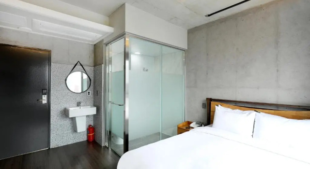 Номер Standard Cornerstone Hotel