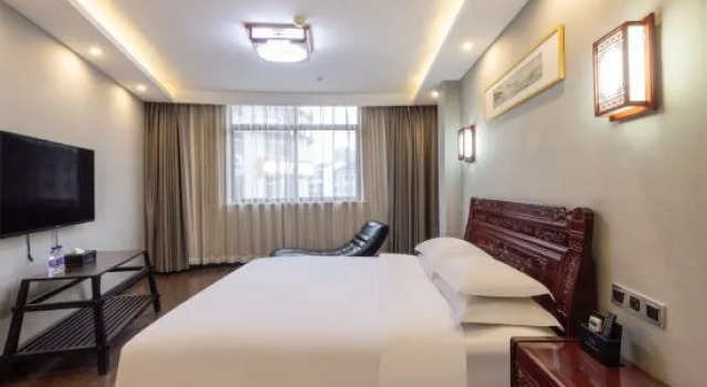 Люкс Business INTO Film Road Shuyue Hotel (Hengdian Film & Television City Branch)