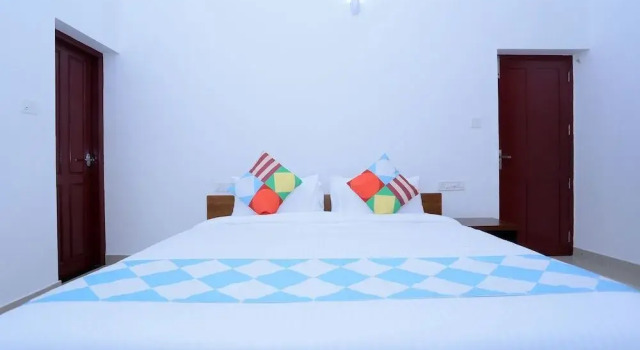 Babuji's Home by OYO Rooms, Забронировать Отель Тируванантапурам штат Керала