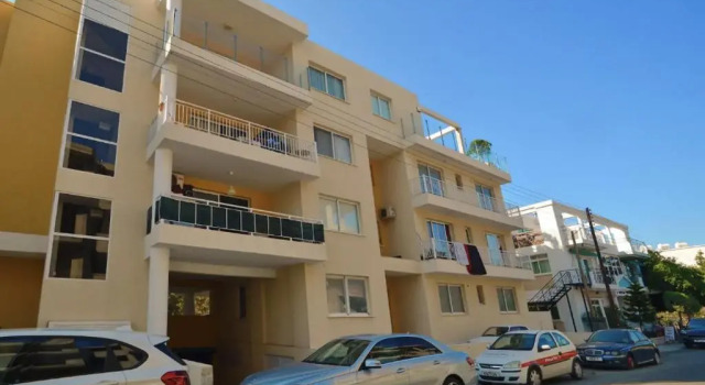 Paphos luxury penthouse 175 sq.m / 10 minutes drive to the sea, Rezerwuj Hotel Pafos Pafos, w pobliżu Markideio Theatre